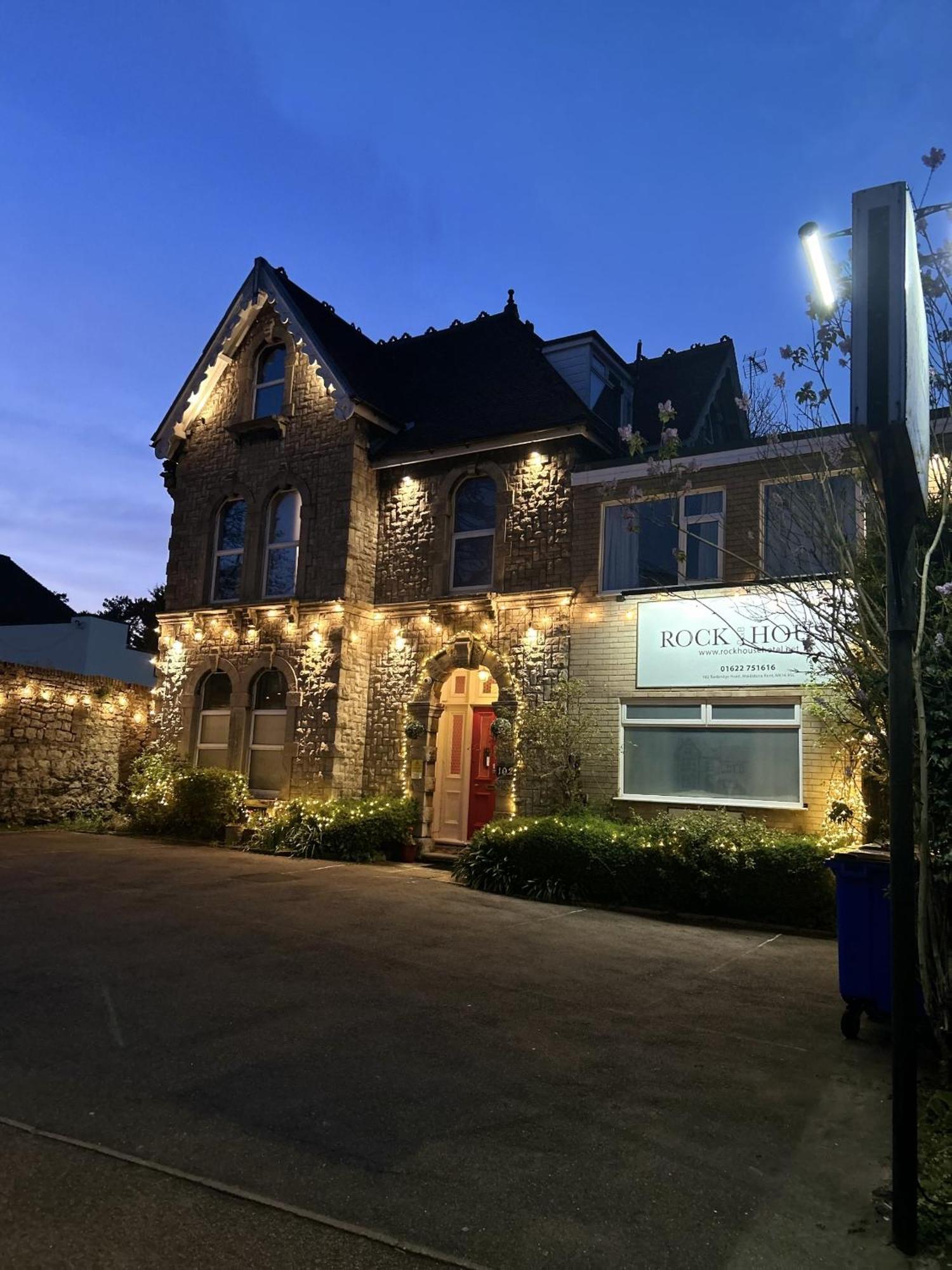Rock House Bed And Breakfast Maidstone Eksteriør bilde